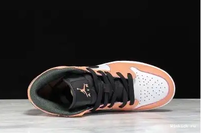 QUARTZ PINK 1 MID AIR (GS) JORDAN 0625